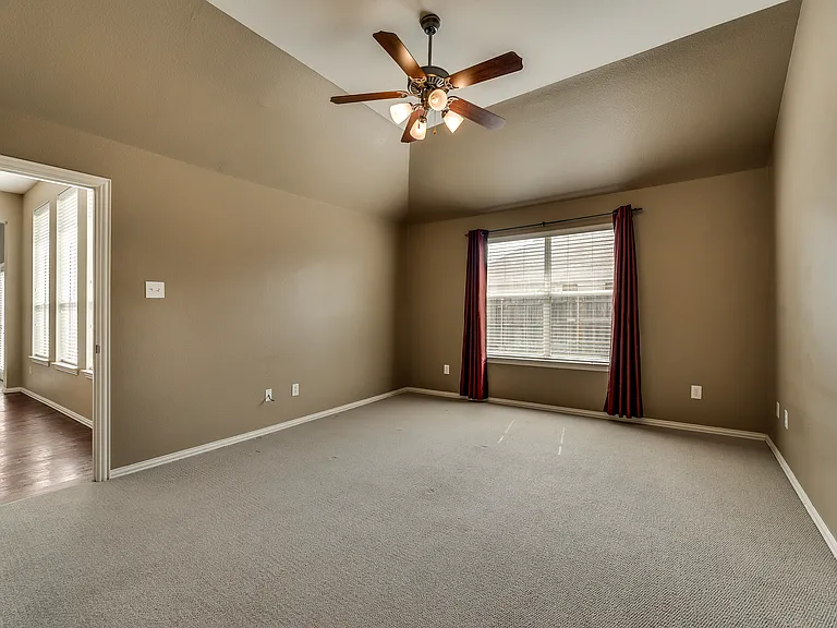 3209 Bloomfield Trl — Photo 17