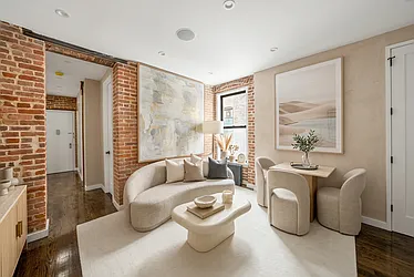 224 8th Avenue, #16