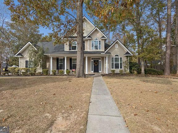 3rd image of 235 Saint Andrews Rd