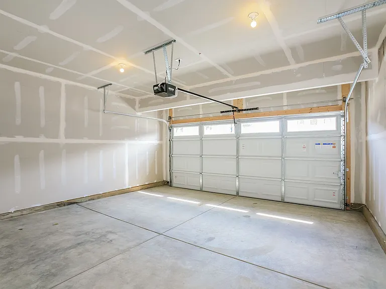 9738 Behner Dr — Photo 25