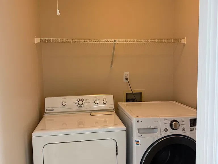 4760 Tanners Spring Dr — Photo 16