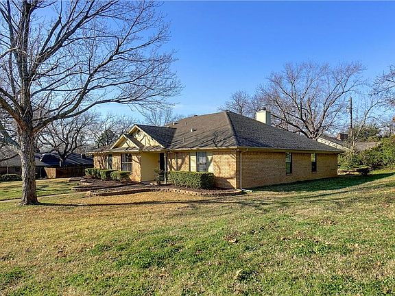 2nd image of 6209 Ponderosa Ln