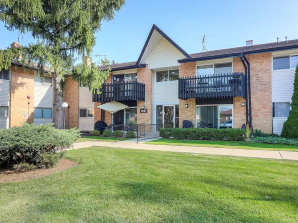 16B Kingery Quarter APT 208, Willowbrook, IL 60527