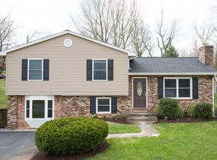 23 Alta Dr, Stuarts Draft, VA 24477