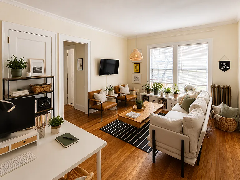 2500 Emerson Ave S #15 — Photo 1