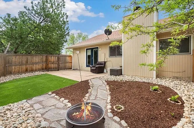 5434 Fossil Ct N — Photo 23
