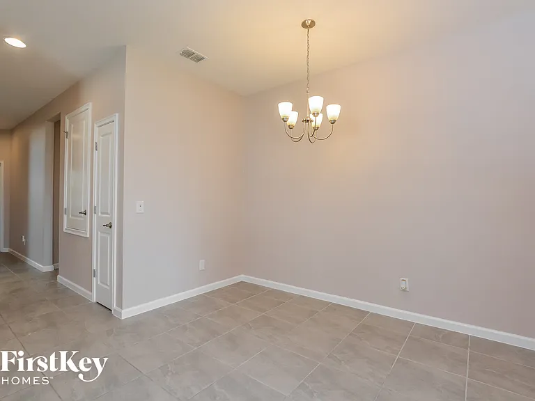 874 Lady Bird Ln — Photo 4