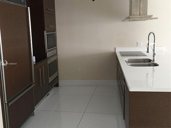 2nd image of 465 Brickell Ave APT 817