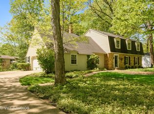 227 E Tall Trees Ln, Palatine, IL 60067