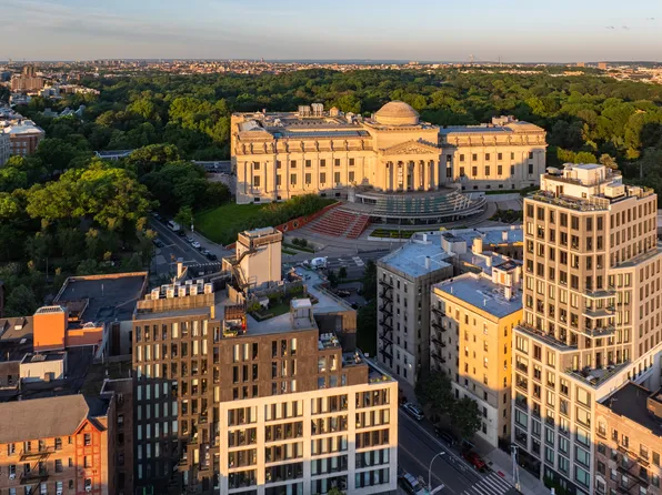 805 Washington Avenue image 21 of 23