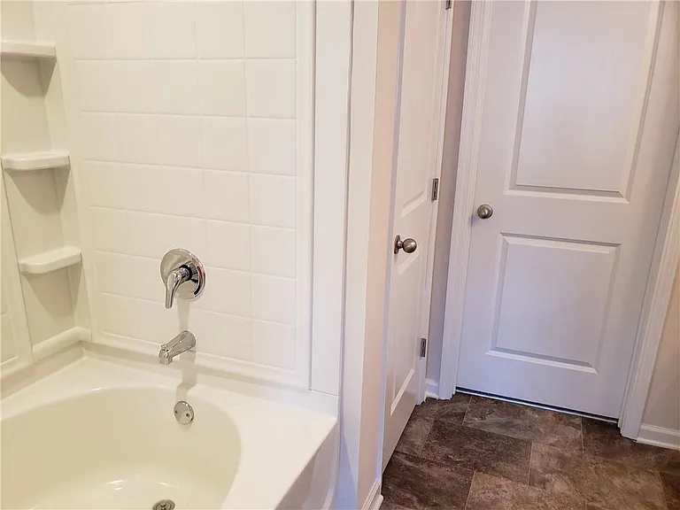 2725 Daybreak Ct — Photo 11