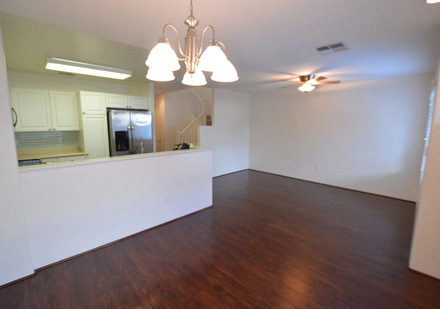 3 bed/2.5 bath townhouse w/Garage in Spinnaker at Ocean Pointe — Photo 3