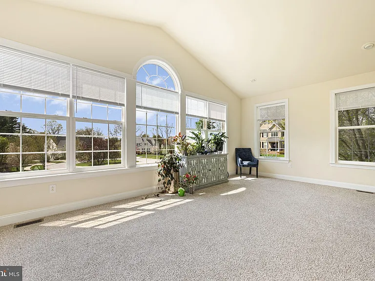 1417 Stockton Rd — Photo 12