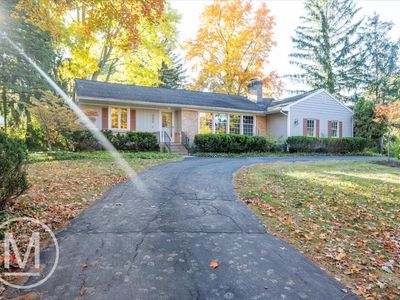 302 Lakewood Dr SE, East Grand Rapids, MI, 49506