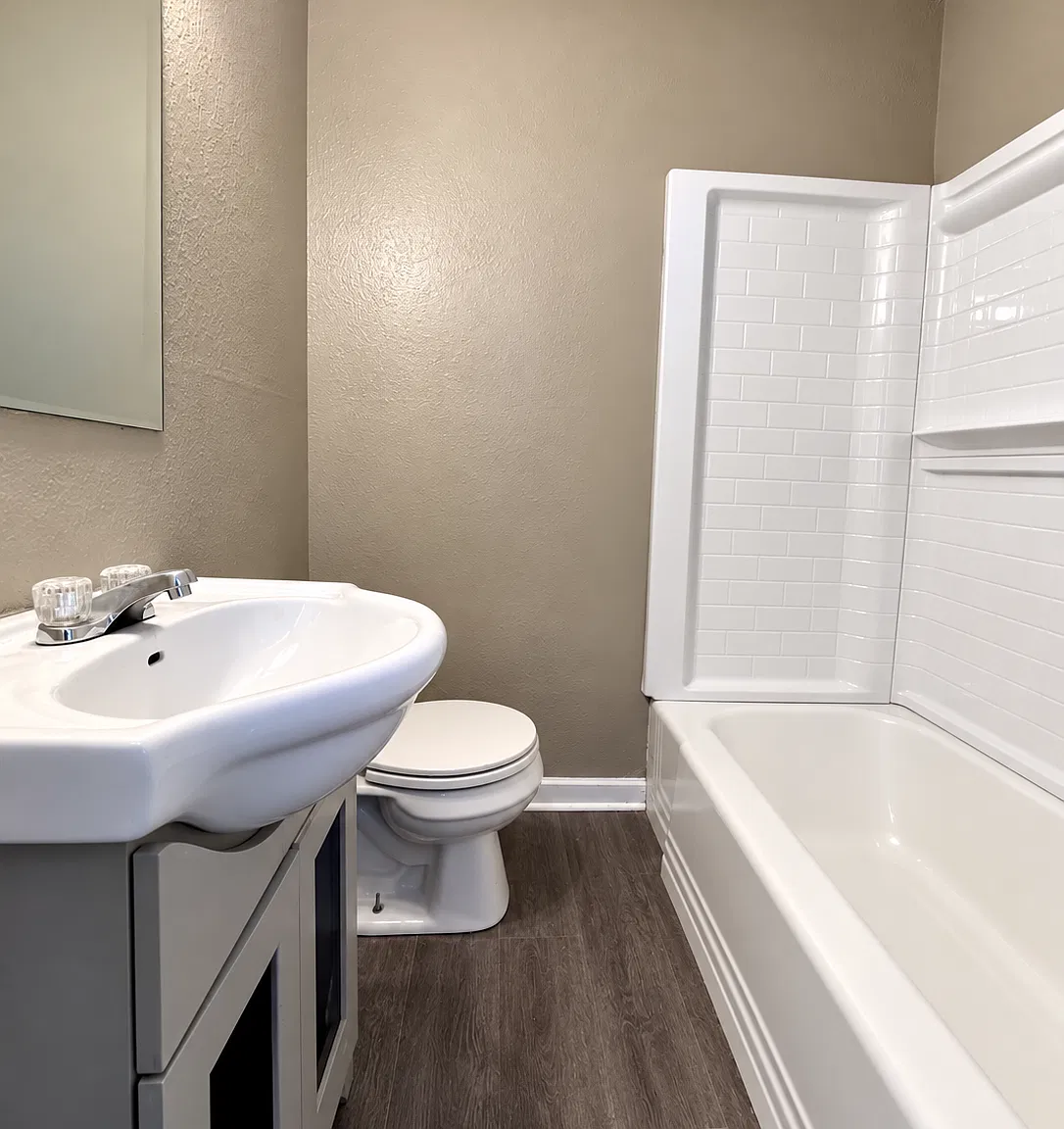1 bed, 800 sqft, $550 — Photo 1