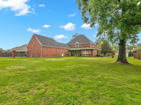 6319 Water St, Orange, TX 77630