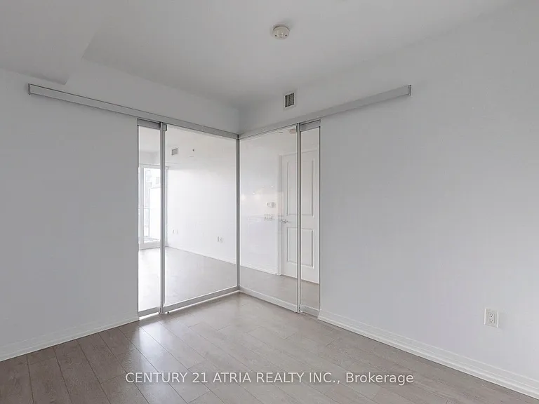 251 Jarvis St #509 — Photo 11