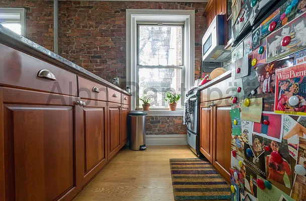 Rented by (Legacy) NY Quality Living Uptown | media 10