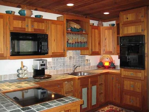 3rd image of 621 Waterway Ln
