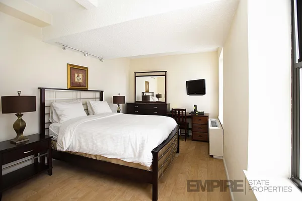 Rented by Empire State Properties | media 9