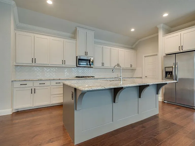 605 Boardwalk Way — Photo 18