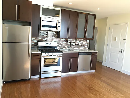 Rented by NY Space Finders Inc. | media 25