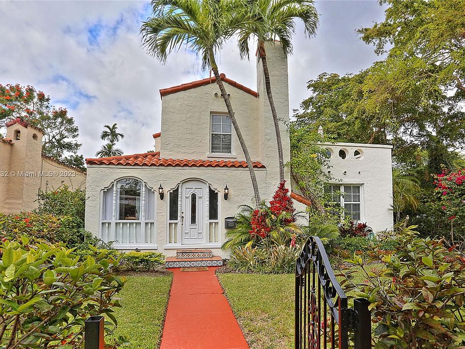 1st image of 1222 Pizarro St