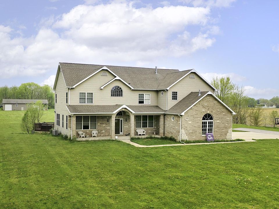 1st image of 1808 Albert Ln