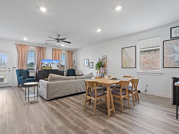 2nd image of 12796 Silverbell Ave