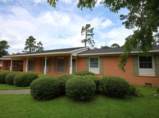 910 Maplewood Dr, Valdosta, GA 31602