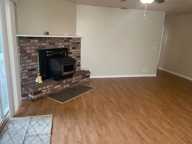 2281 Notre Dame Blvd — Photo 8