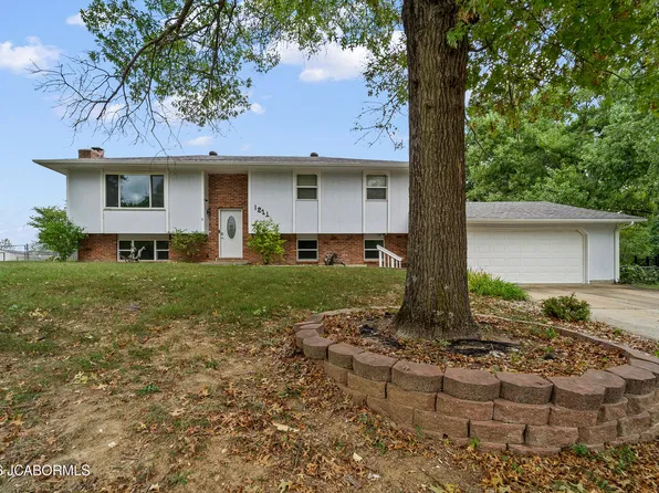 1211 Fairland Rd, Jefferson City, MO 65109