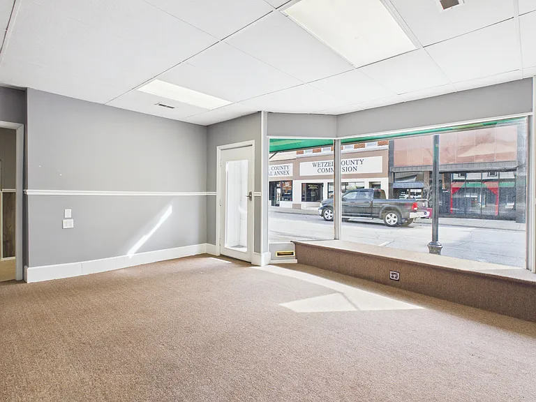 248 Main St — Photo 5