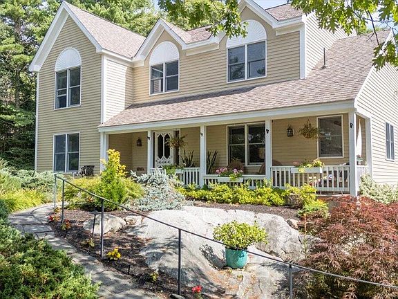 3rd image of 336 Lakeside Drive
