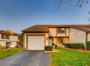 2650 Smith St, Rolling Meadows, IL 60008