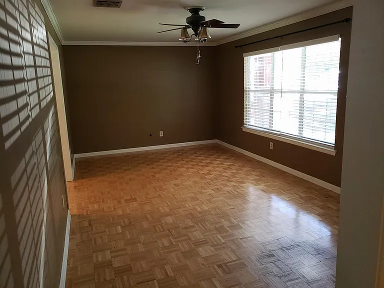 321 Genevieve Dr — Photo 10
