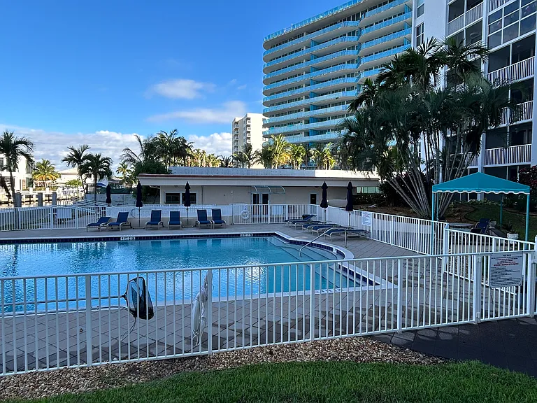 1391 S Ocean Blvd #605 — Photo 23