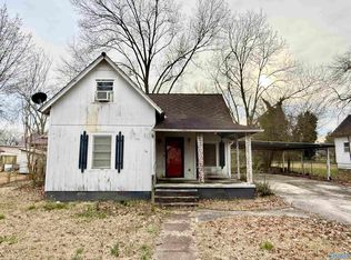 14 Winona Ave, Gadsden, AL 35904