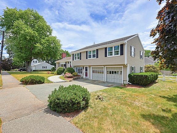 2nd image of 3 Suffolk Dr
