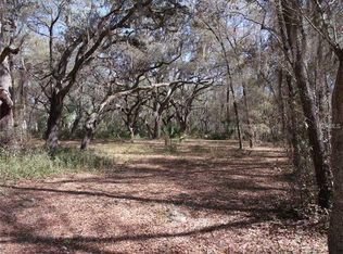 950 N Hill Ave, Deland, FL 32724