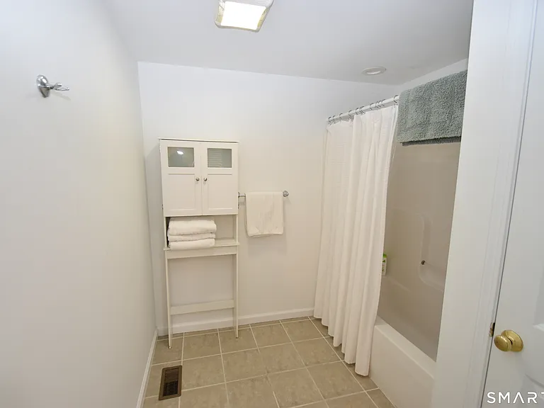 139 Hewitt Rd — Photo 12