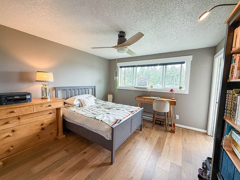 630 5th Ave S #208 — Photo 5