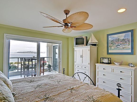 Wake up to the sounds of waves crashing