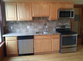 894 Main St, Worcester, MA 01610