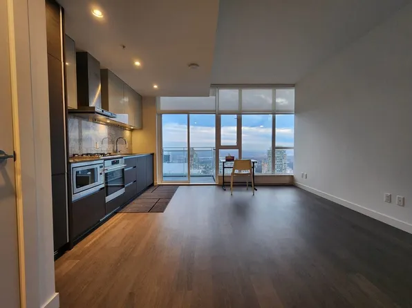 4670 Assembly Way #5203, Burnaby, BC V5H 0H3