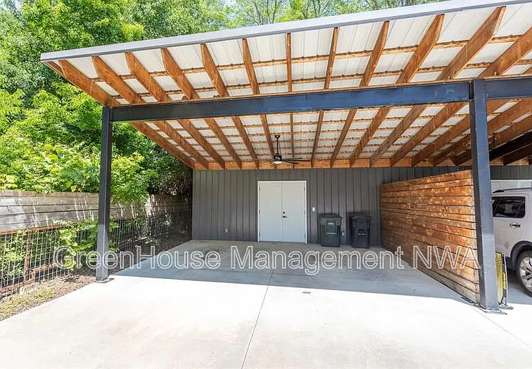808 S Locust Ave #808LOC — Photo 3