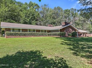 108 Longwood Dr, Brandon, MS 39042