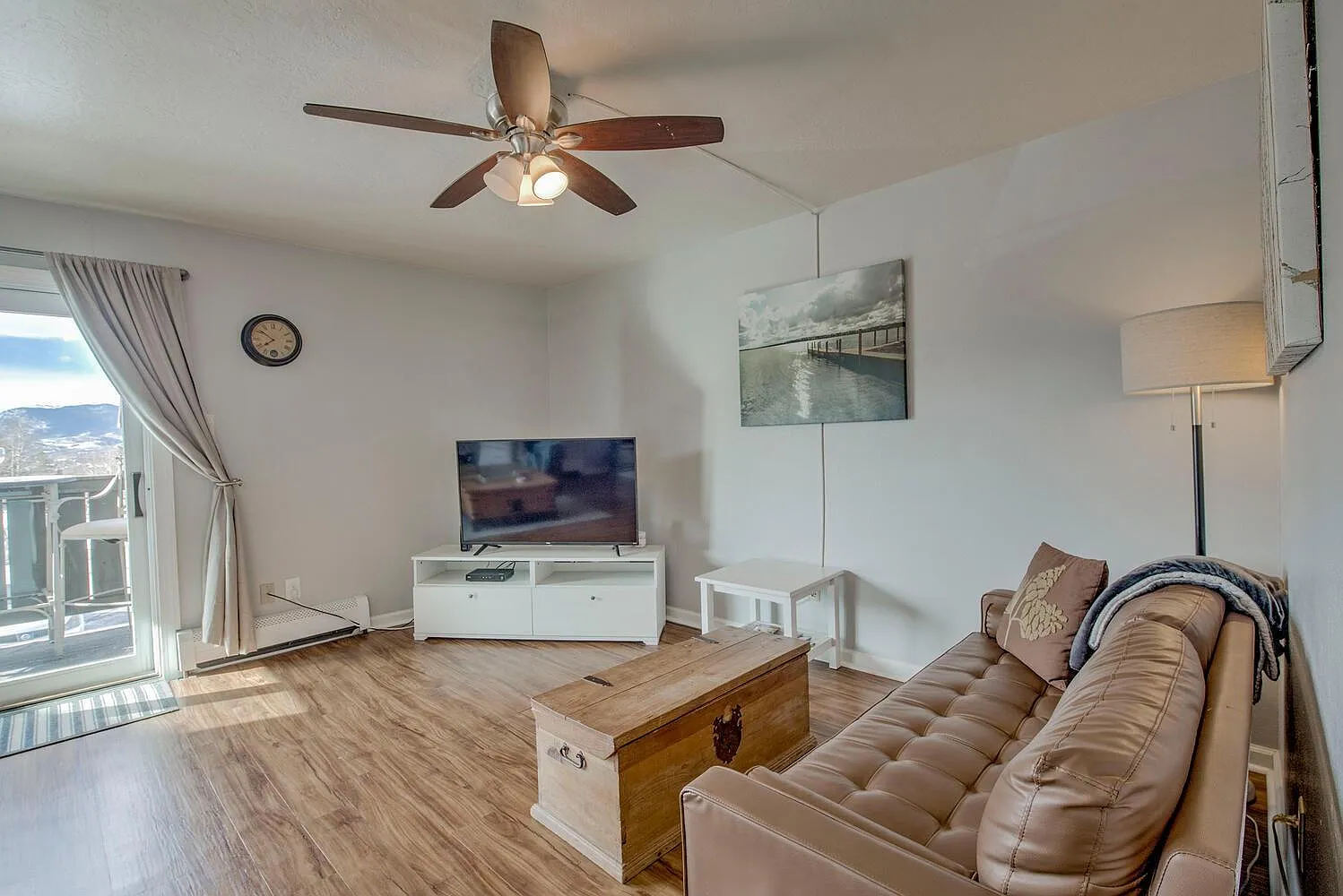 1 bed, 584 sqft, $2,200 — Photo 4