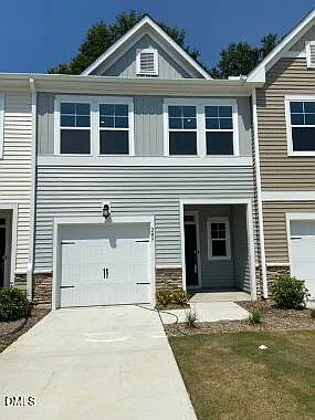 3 bed, 2.5 bath, $1,750 — Photo 1