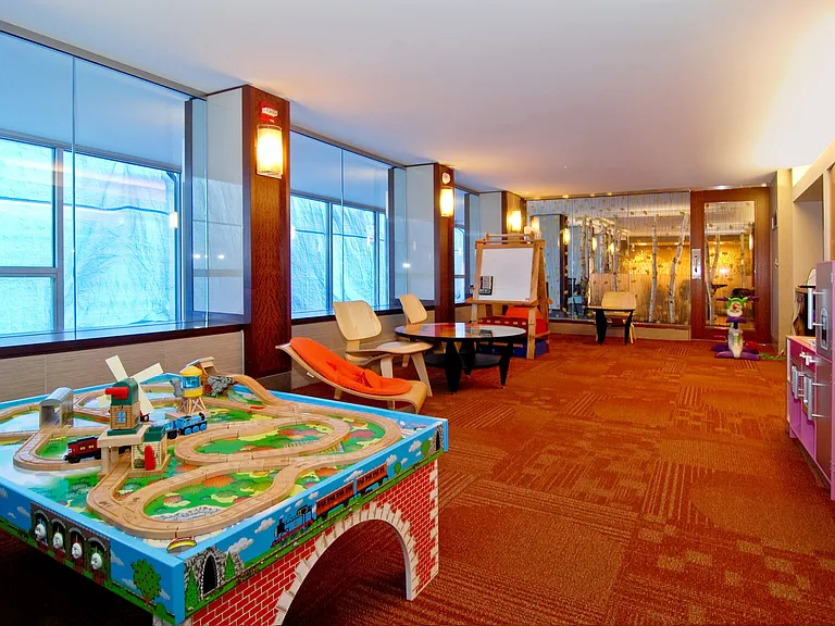 400 E Randolph St #3905 — Photo 38